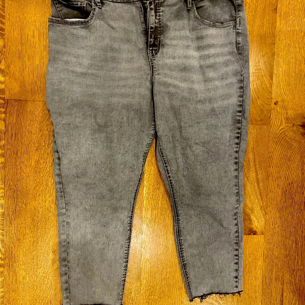 Jeans - Picture 2 of 3